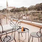 Vitoria 2*